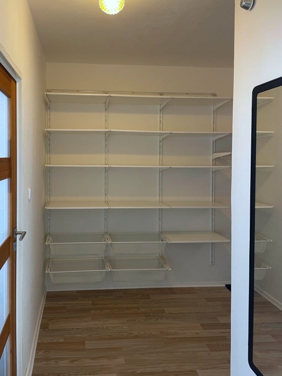 Pronájem bytu 2+kk 43 m², Rezlerova, Praha, Praha Pronájem bytu 2+kk 43 m², Rezlerova, Praha, Praha