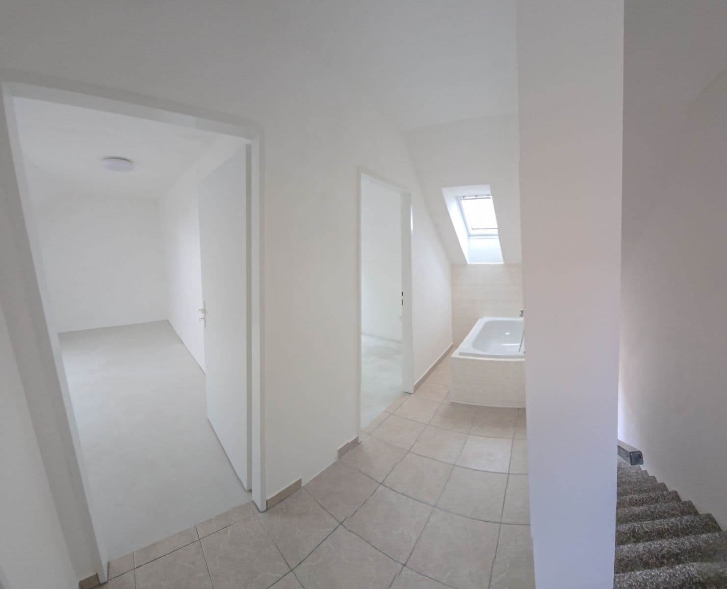 Prodej domu 74 m², pozemek 103 m², Zálezlice, Středočeský kraj Prodej domu 74 m², pozemek 103 m², Zálezlice, Středočeský kraj