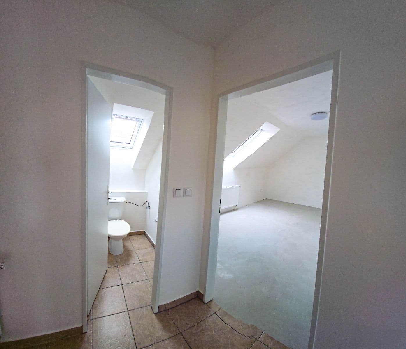 Prodej domu 74 m², pozemek 103 m², Zálezlice, Středočeský kraj Prodej domu 74 m², pozemek 103 m², Zálezlice, Středočeský kraj