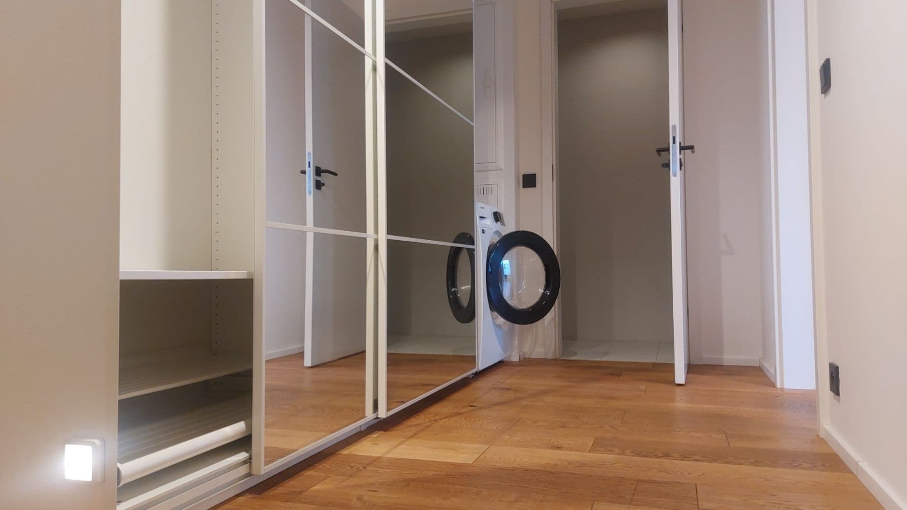 Pronájem bytu 2+kk 61 m², Grafická, Praha, Praha Pronájem bytu 2+kk 61 m², Grafická, Praha, Praha