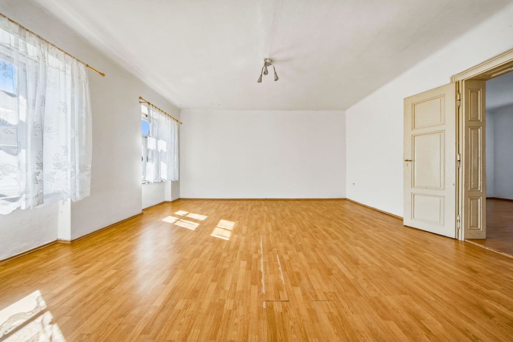 Prodej bytu 3+1 108 m², Jana Palacha, Znojmo, Jihomoravský kraj Prodej bytu 3+1 108 m², Jana Palacha, Znojmo, Jihomoravský kraj