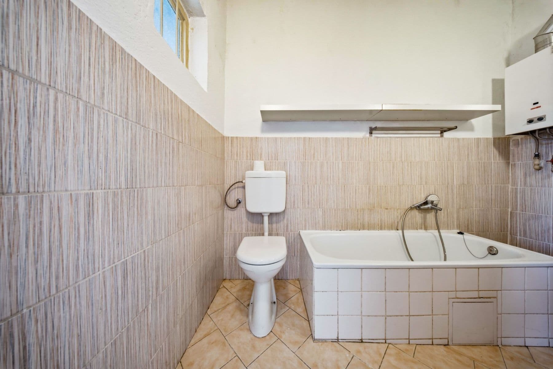 Prodej bytu 3+1 108 m², Jana Palacha, Znojmo, Jihomoravský kraj Prodej bytu 3+1 108 m², Jana Palacha, Znojmo, Jihomoravský kraj