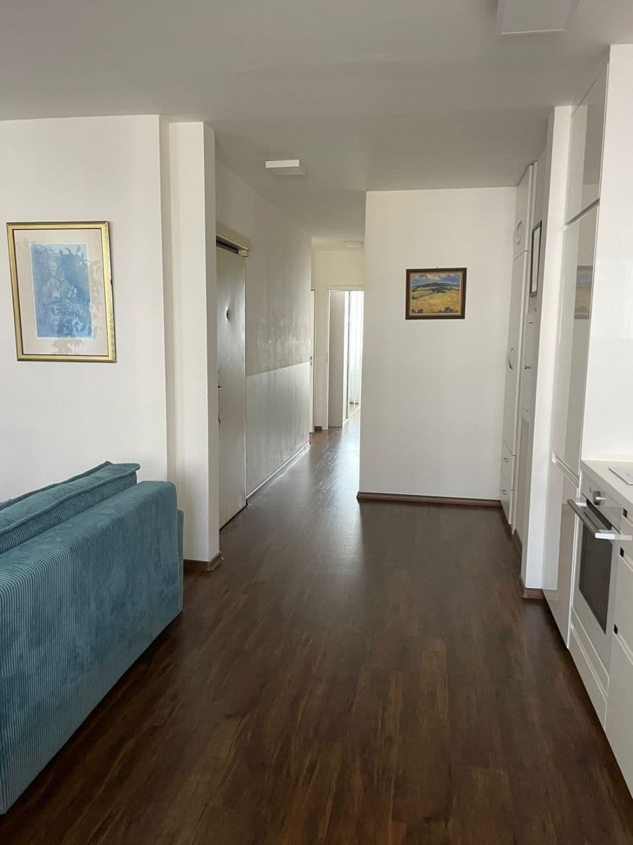Pronájem bytu 3+kk 82 m², Jeseniova, Praha, Praha Pronájem bytu 3+kk 82 m², Jeseniova, Praha, Praha