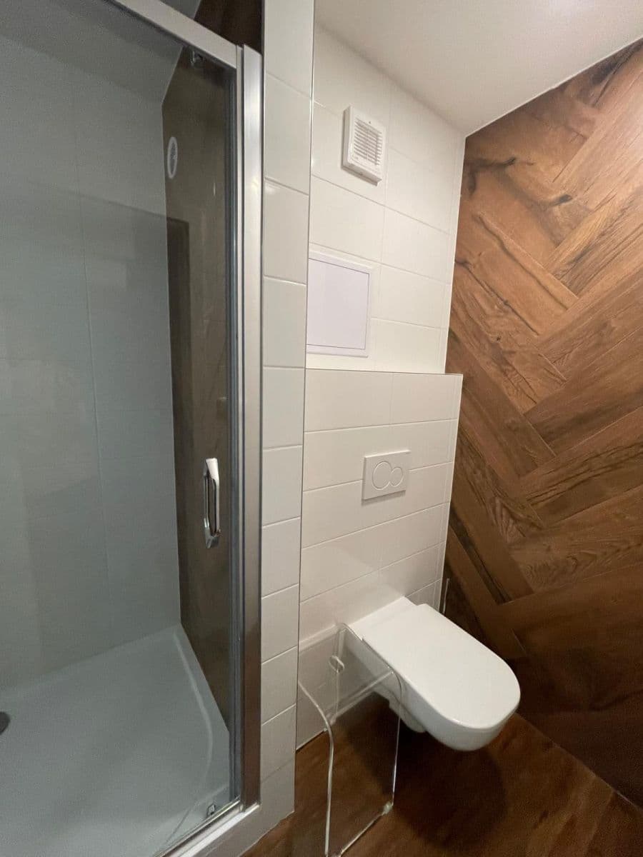 Pronájem bytu 3+kk 82 m², Jeseniova, Praha, Praha Pronájem bytu 3+kk 82 m², Jeseniova, Praha, Praha