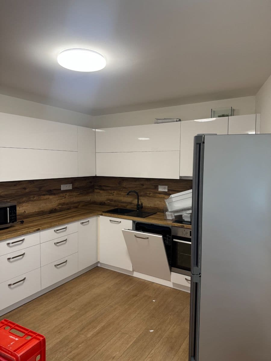 Pronájem bytu 2+kk 56 m², Pod Kaplí, Letonice, Jihomoravský kraj Pronájem bytu 2+kk 56 m², Pod Kaplí, Letonice, Jihomoravský kraj