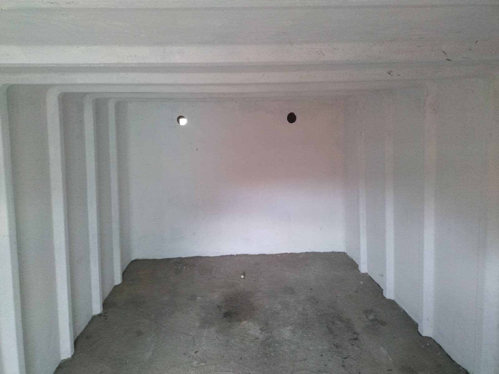 Pronájem garáže 20 m², Brno, Jihomoravský kraj Pronájem garáže 20 m², Brno, Jihomoravský kraj