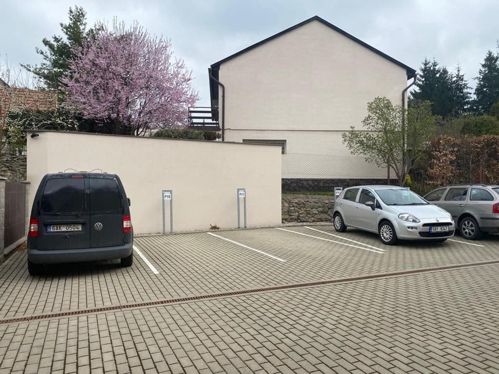Pronájem bytu 1+kk 36 m², Masarykovo náměstí, Mnichovice, Středočeský kraj Pronájem bytu 1+kk 36 m², Masarykovo náměstí, Mnichovice, Středočeský kraj