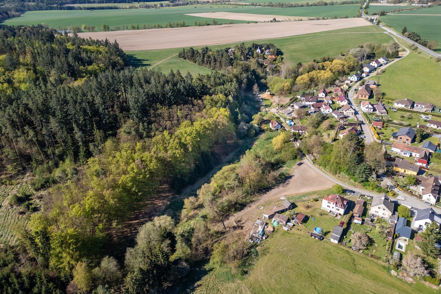 Prodej pozemku 4.684 m², Temešvár, Jihočeský kraj Prodej pozemku 4.684 m², Temešvár, Jihočeský kraj