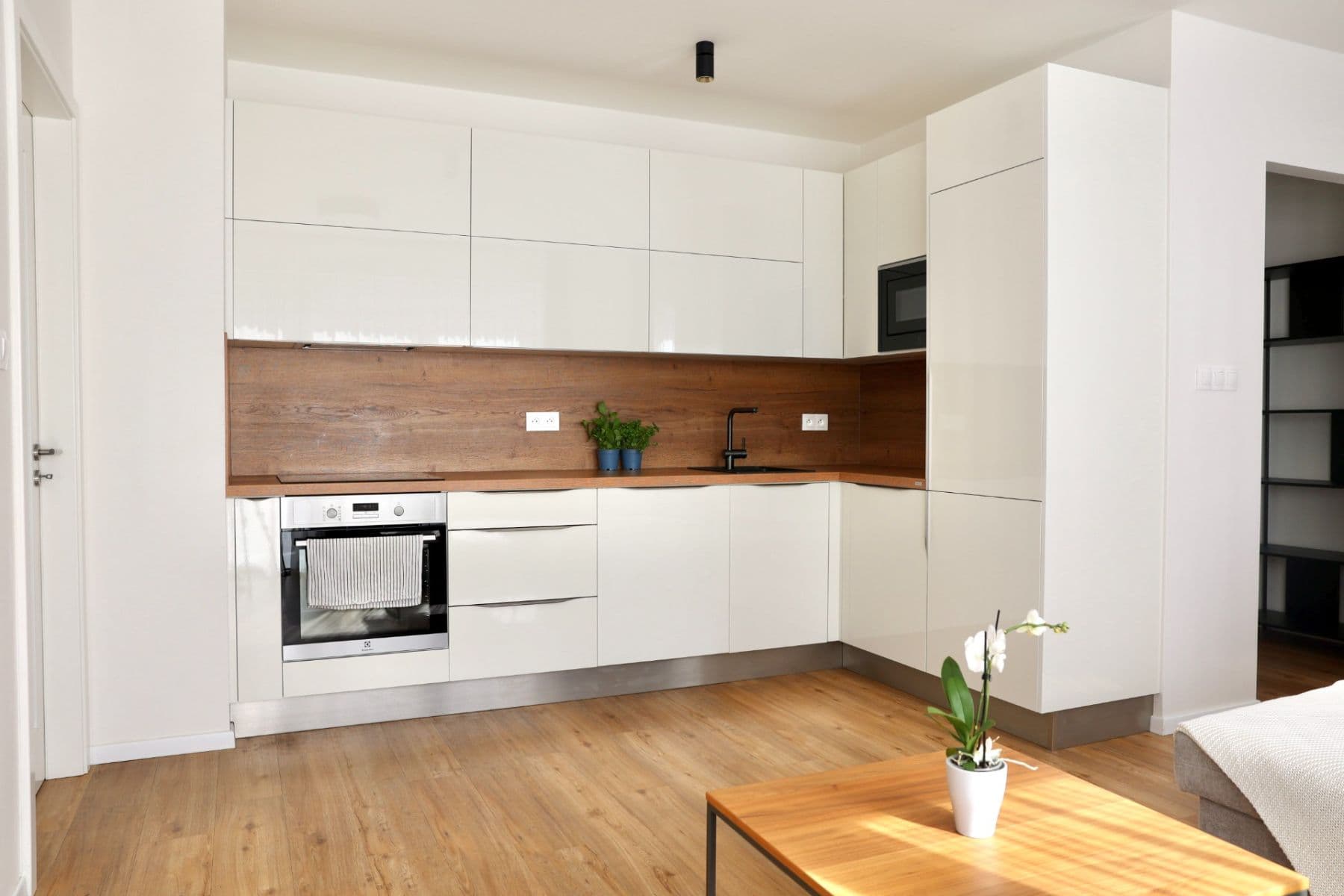 Pronájem bytu 2+kk 54 m², Karla Čapka, Unhošť, Středočeský kraj Pronájem bytu 2+kk 54 m², Karla Čapka, Unhošť, Středočeský kraj