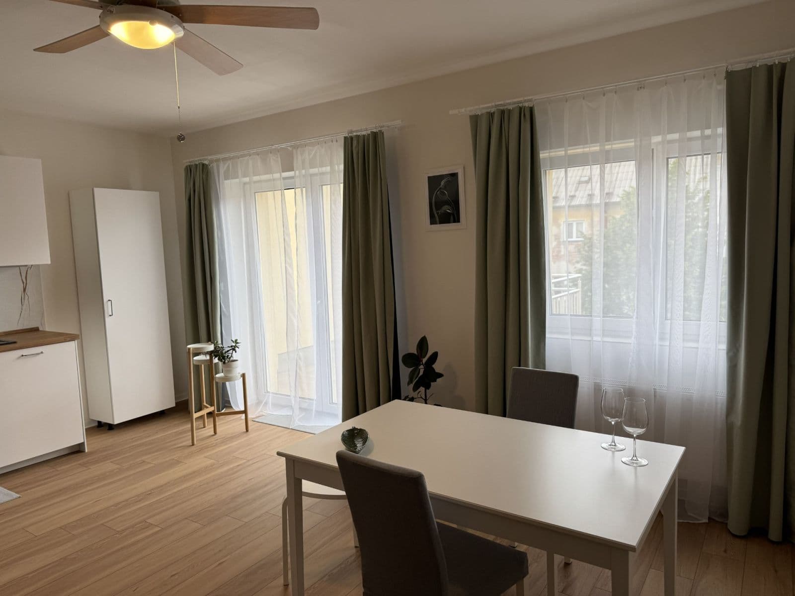 Pronájem bytu 2+kk 88 m², Hřímalého, Plzeň, Plzeňský kraj Pronájem bytu 2+kk 88 m², Hřímalého, Plzeň, Plzeňský kraj