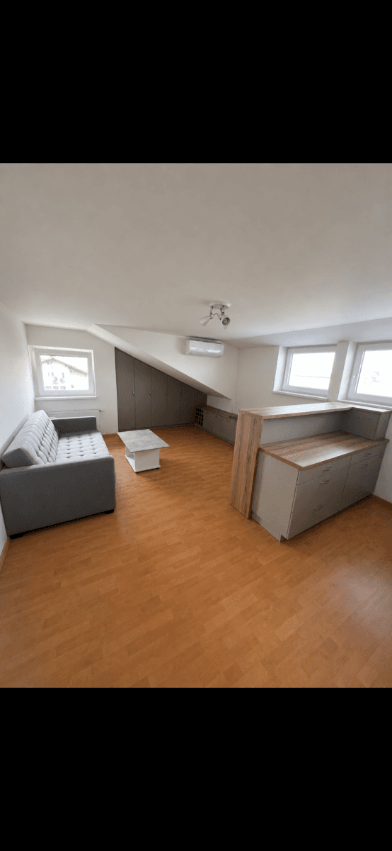 Pronájem bytu 2+kk 47 m², Unhošťská, Hostivice, Středočeský kraj Pronájem bytu 2+kk 47 m², Unhošťská, Hostivice, Středočeský kraj