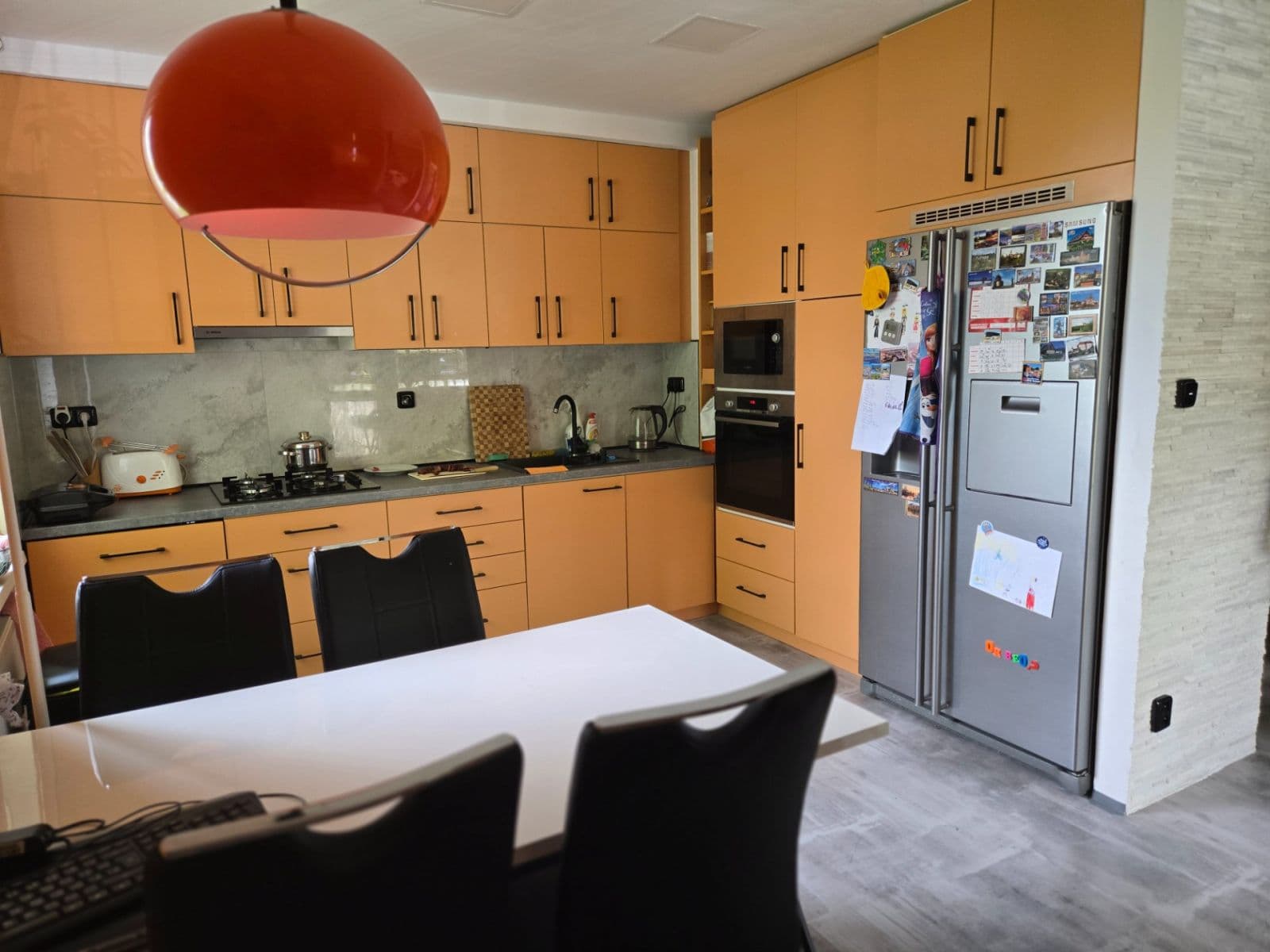 Pronájem bytu 3+kk 75 m², Staňkova, Ostrava, Moravskoslezský kraj Pronájem bytu 3+kk 75 m², Staňkova, Ostrava, Moravskoslezský kraj