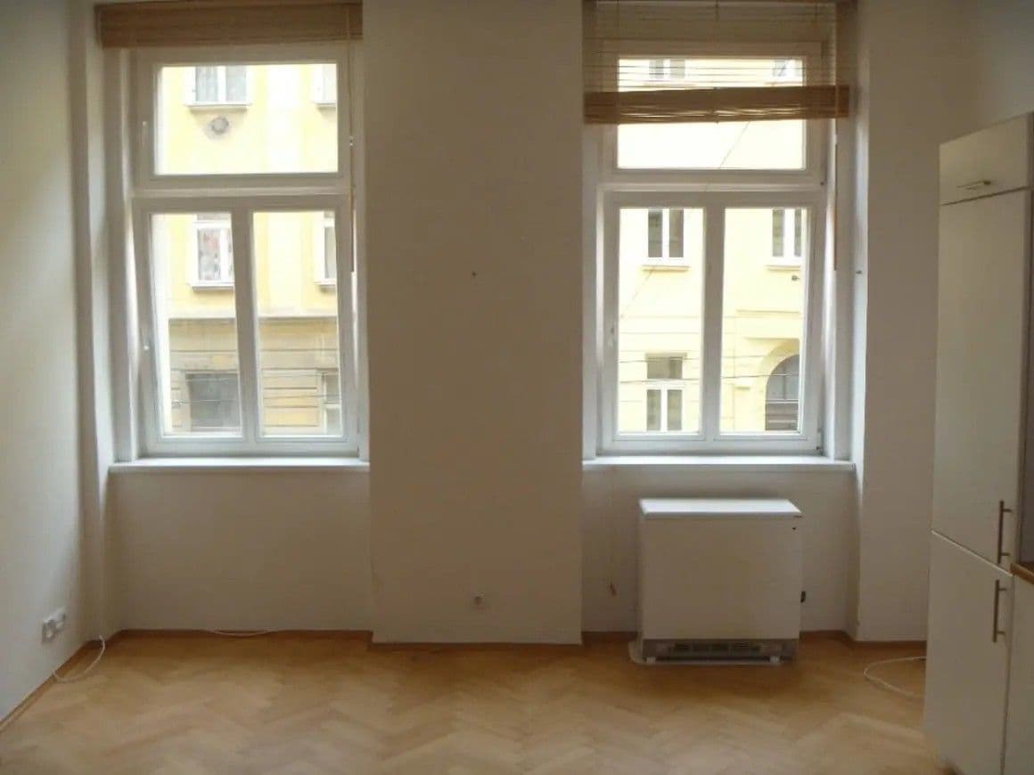 Pronájem bytu 1+kk 23 m², Táboritská, Praha, Praha Pronájem bytu 1+kk 23 m², Táboritská, Praha, Praha