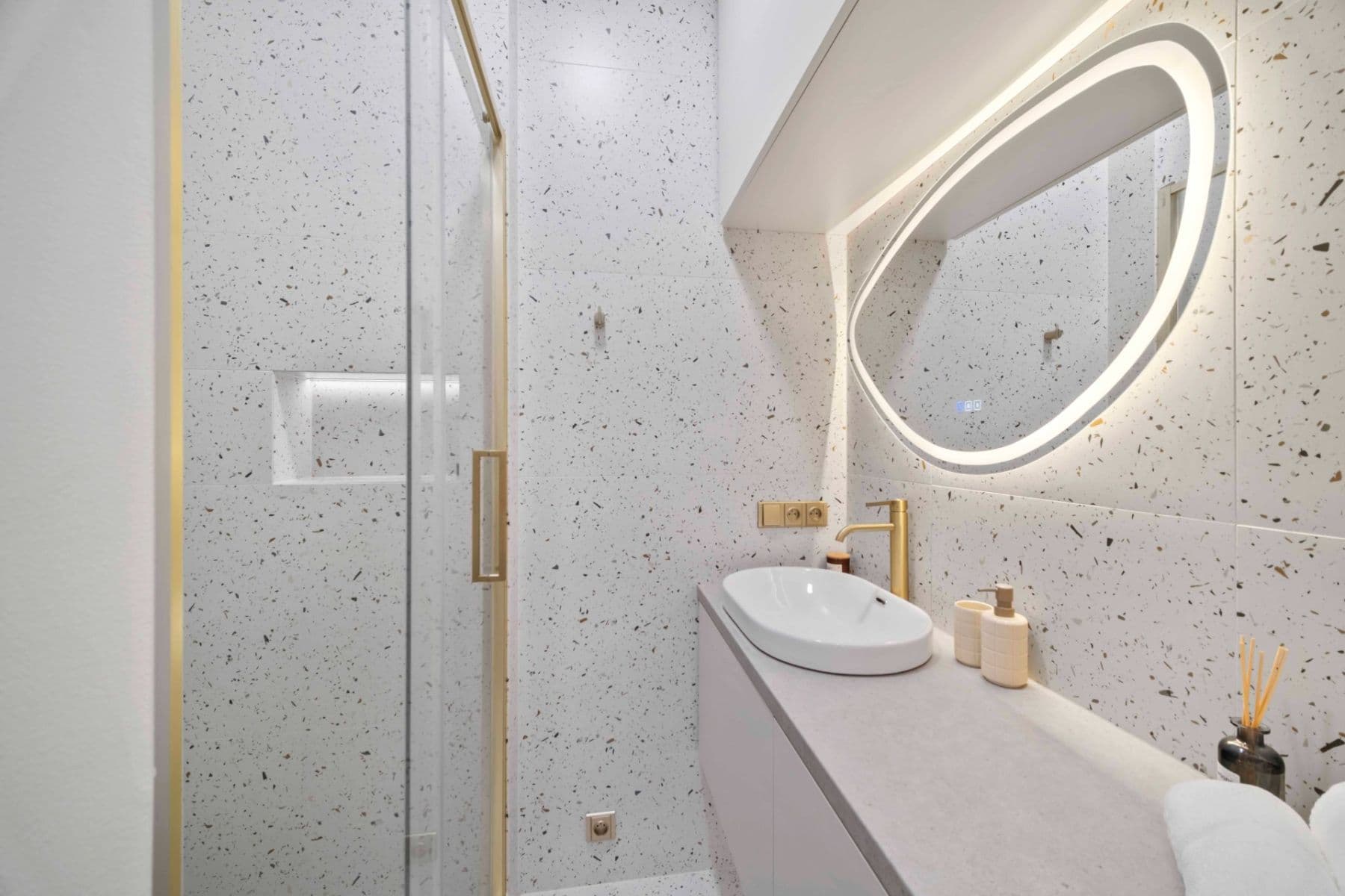 Prodej bytu 1+kk 26 m², Kralická, Praha, Praha Prodej bytu 1+kk 26 m², Kralická, Praha, Praha