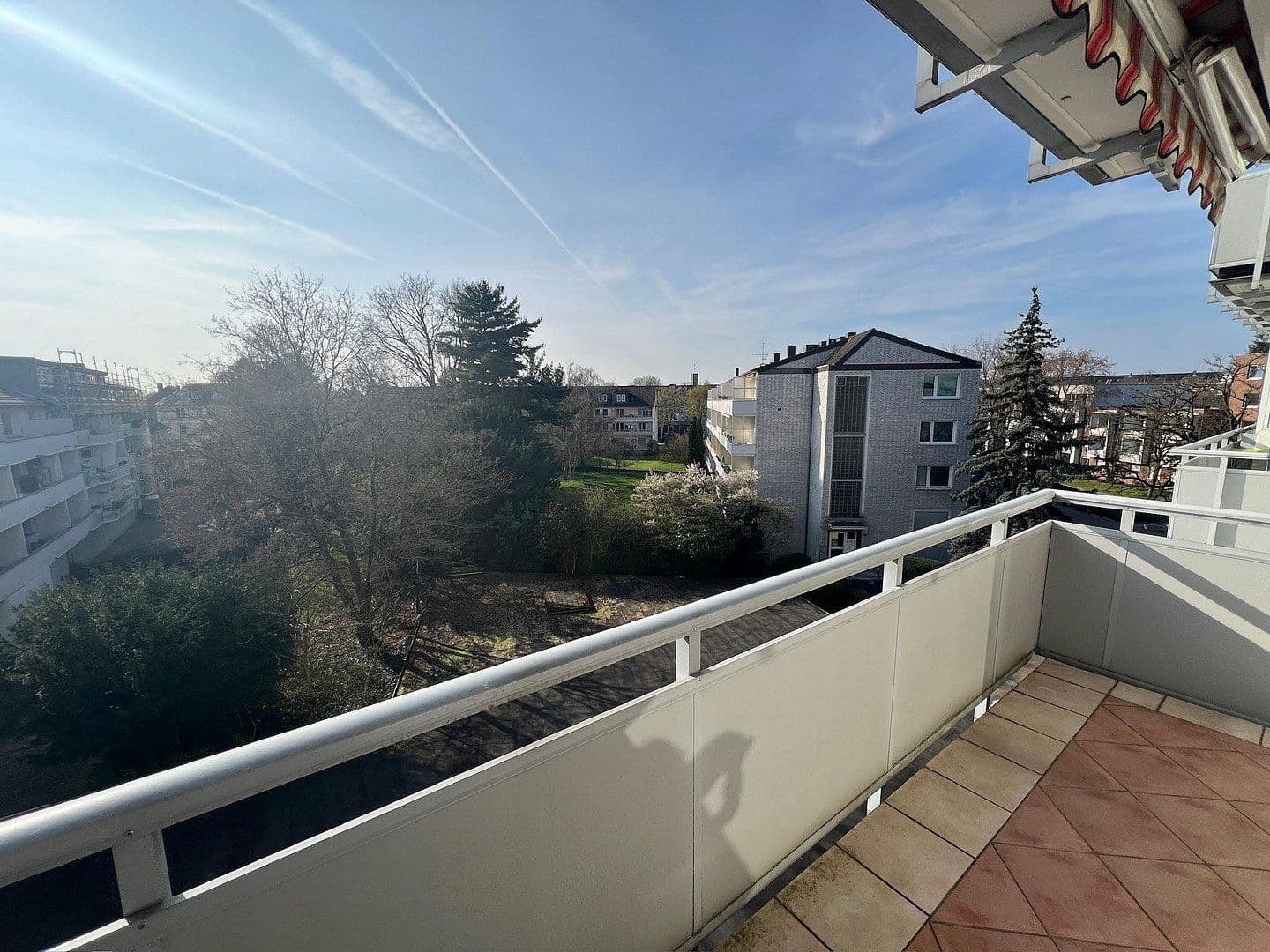 Prodej bytu 3+1 58 m², Düsseldorf, Severní Porýní-Vestfálsko Prodej bytu 3+1 58 m², Düsseldorf, Severní Porýní-Vestfálsko