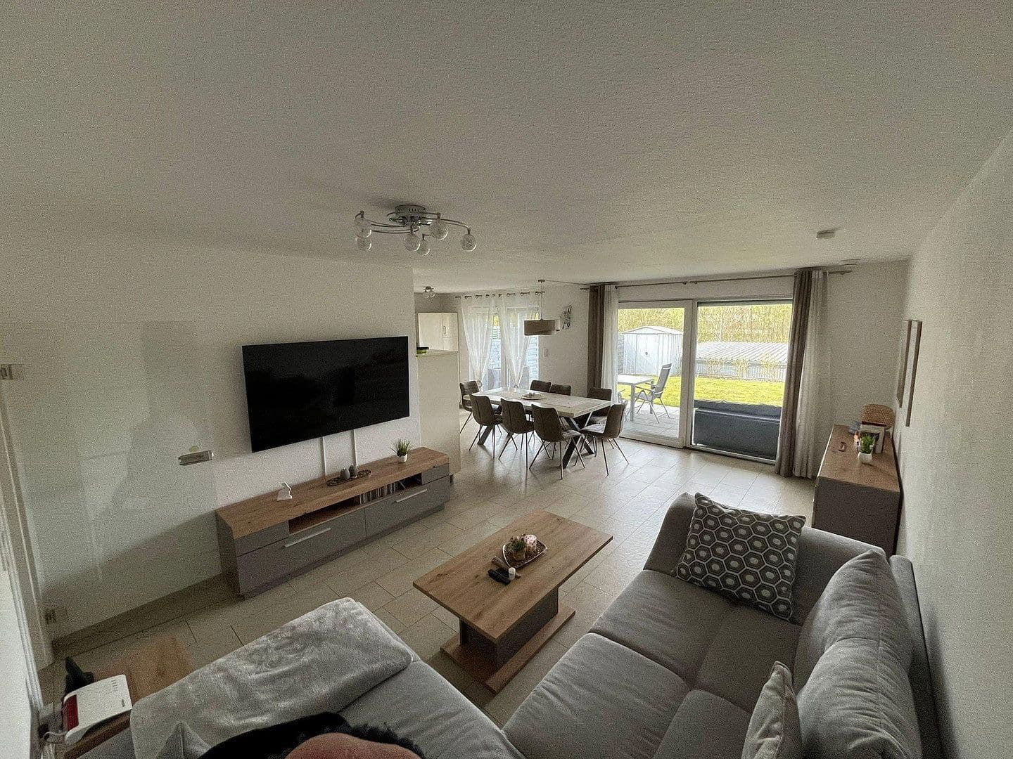Prodej bytu 4+1 100 m², Hiddenhausen, Severní Porýní-Vestfálsko Prodej bytu 4+1 100 m², Hiddenhausen, Severní Porýní-Vestfálsko