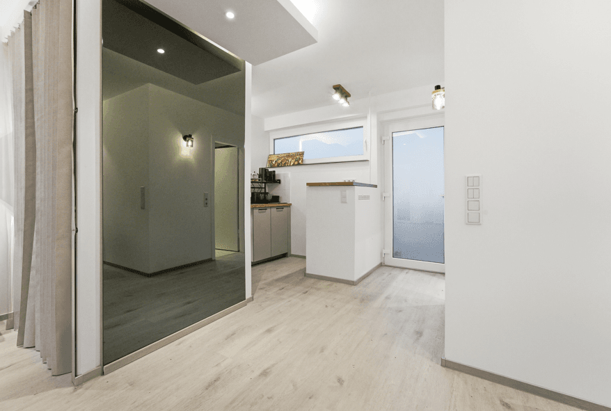 Prodej bytu 1+1 37 m², Klapheckstr. 2, Düsseldorf, Severní Porýní-Vestfálsko Prodej bytu 1+1 37 m², Klapheckstr. 2, Düsseldorf, Severní Porýní-Vestfálsko