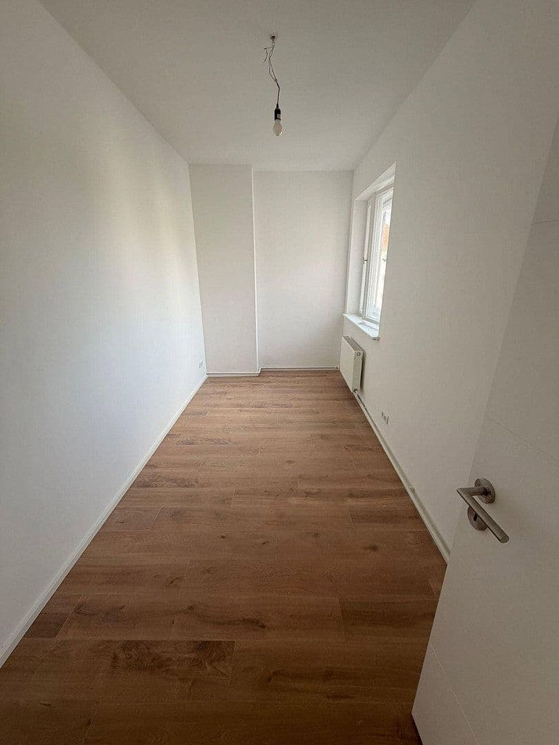 Prodej bytu 2+1 55 m², Ollenhauerstraße 92, Berlin, Berlín Prodej bytu 2+1 55 m², Ollenhauerstraße 92, Berlin, Berlín