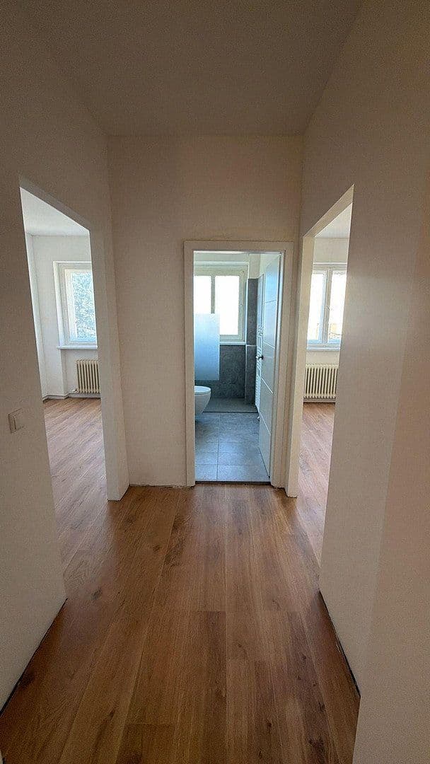 Prodej bytu 2+1 55 m², Ollenhauerstraße 92, Berlin, Berlín Prodej bytu 2+1 55 m², Ollenhauerstraße 92, Berlin, Berlín