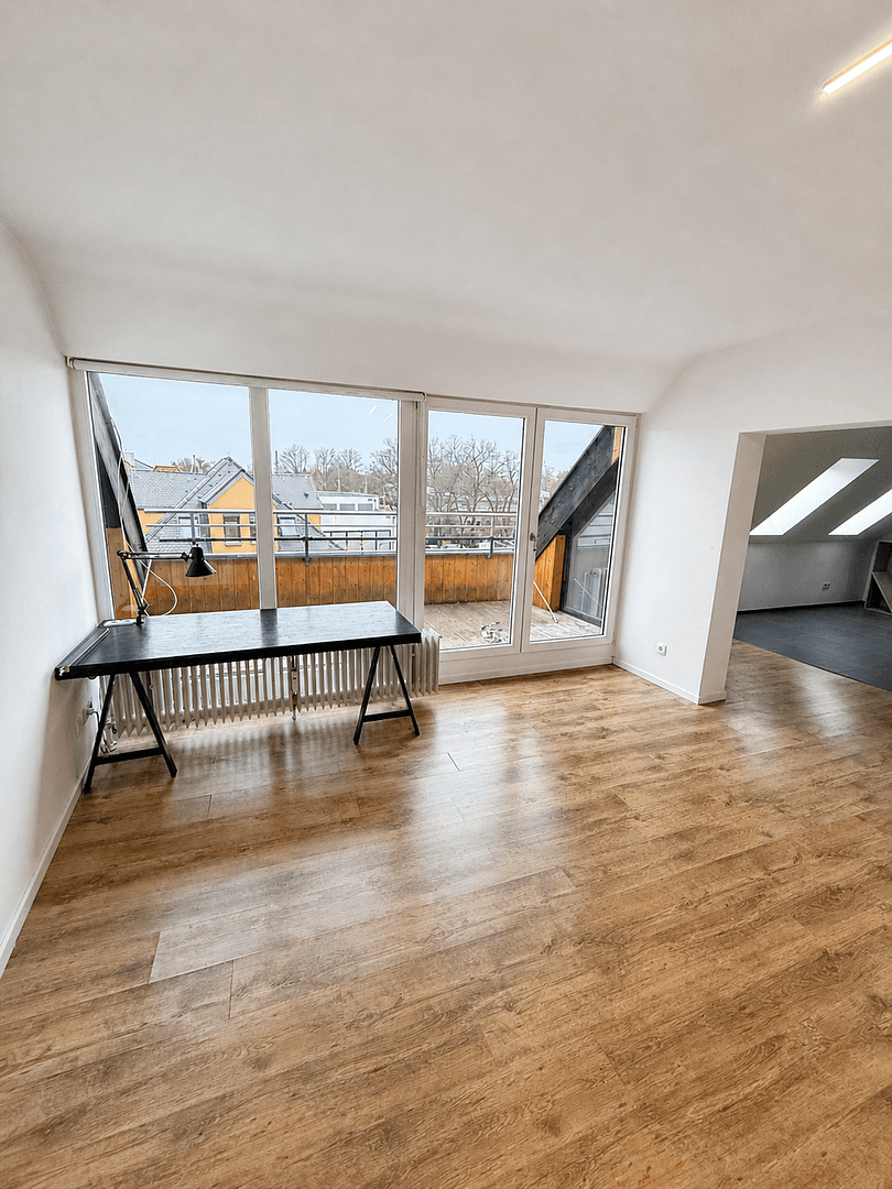 Pronájem bytu 2+1 69 m², Westliche Stadtmauerstraße 64, Erlangen, Bavorsko Pronájem bytu 2+1 69 m², Westliche Stadtmauerstraße 64, Erlangen, Bavorsko