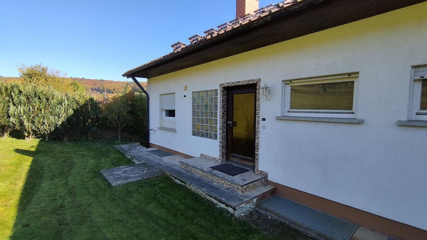 Prodej domu 338 m², pozemek 862 m², Johanniterstraße 25, Kandern, Bádensko-Württembersko Prodej domu 338 m², pozemek 862 m², Johanniterstraße 25, Kandern, Bádensko-Württembersko