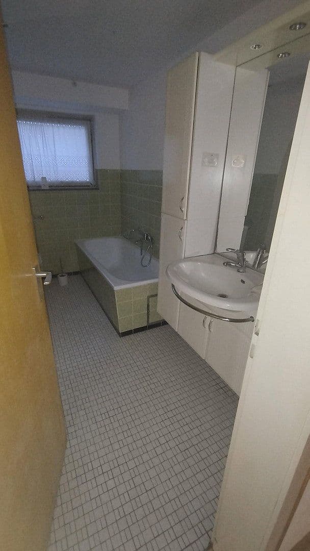 Prodej domu 338 m², pozemek 862 m², Johanniterstraße 25, Kandern, Bádensko-Württembersko Prodej domu 338 m², pozemek 862 m², Johanniterstraße 25, Kandern, Bádensko-Württembersko