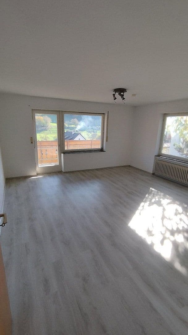 Prodej domu 338 m², pozemek 862 m², Johanniterstraße 25, Kandern, Bádensko-Württembersko Prodej domu 338 m², pozemek 862 m², Johanniterstraße 25, Kandern, Bádensko-Württembersko