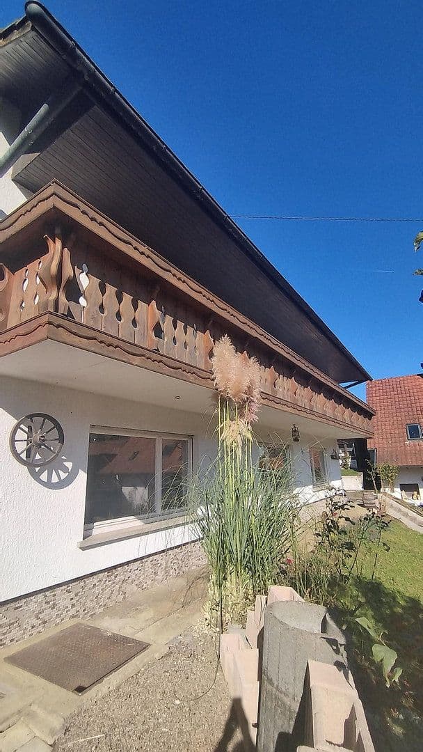Prodej domu 338 m², pozemek 862 m², Johanniterstraße 25, Kandern, Bádensko-Württembersko Prodej domu 338 m², pozemek 862 m², Johanniterstraße 25, Kandern, Bádensko-Württembersko
