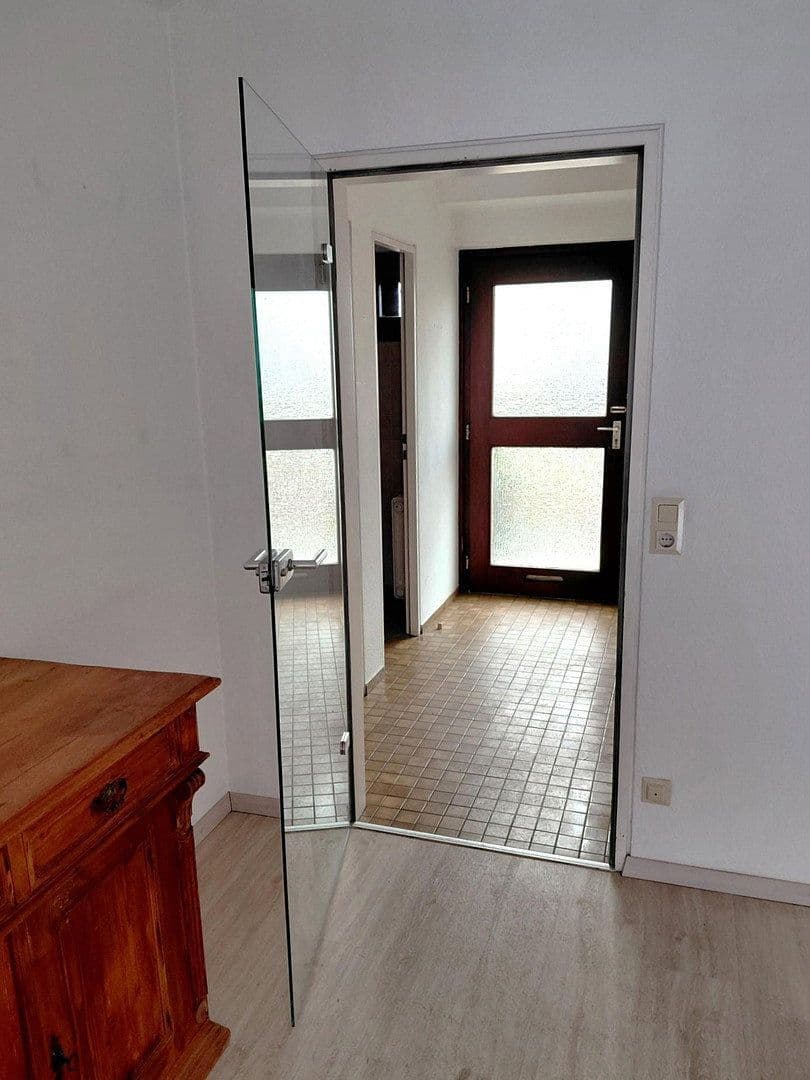 Prodej domu 128 m², pozemek 252 m², Heinrich-Heine-Str. 7, Oestrich-Winkel, Hessen Prodej domu 128 m², pozemek 252 m², Heinrich-Heine-Str. 7, Oestrich-Winkel, Hessen