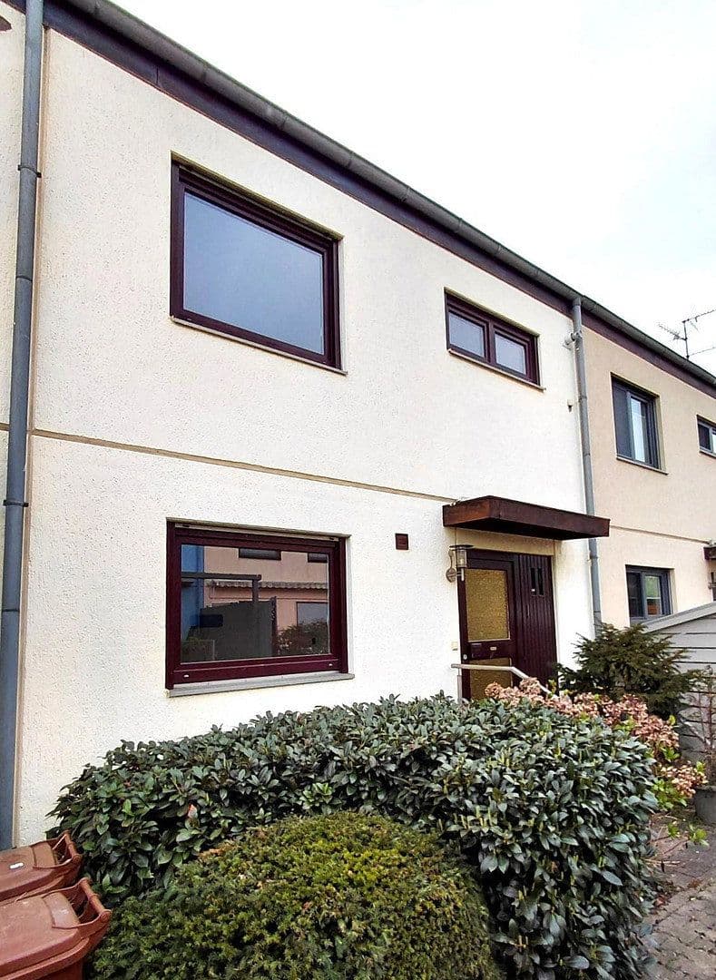 Prodej domu 128 m², pozemek 252 m², Heinrich-Heine-Str. 7, Oestrich-Winkel, Hessen Prodej domu 128 m², pozemek 252 m², Heinrich-Heine-Str. 7, Oestrich-Winkel, Hessen