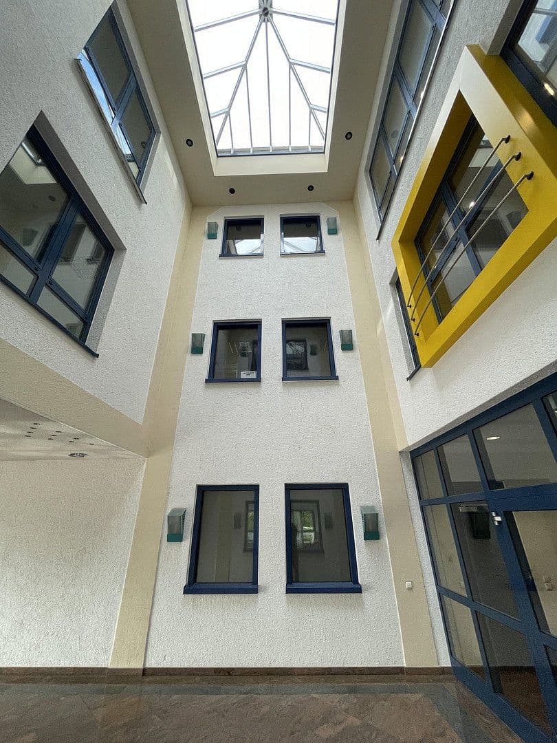 Pronájem kanceláře 50 m², Berner Str. 71, Frankfurt - Nieder-Eschbach, Hessen Pronájem kanceláře 50 m², Berner Str. 71, Frankfurt - Nieder-Eschbach, Hessen