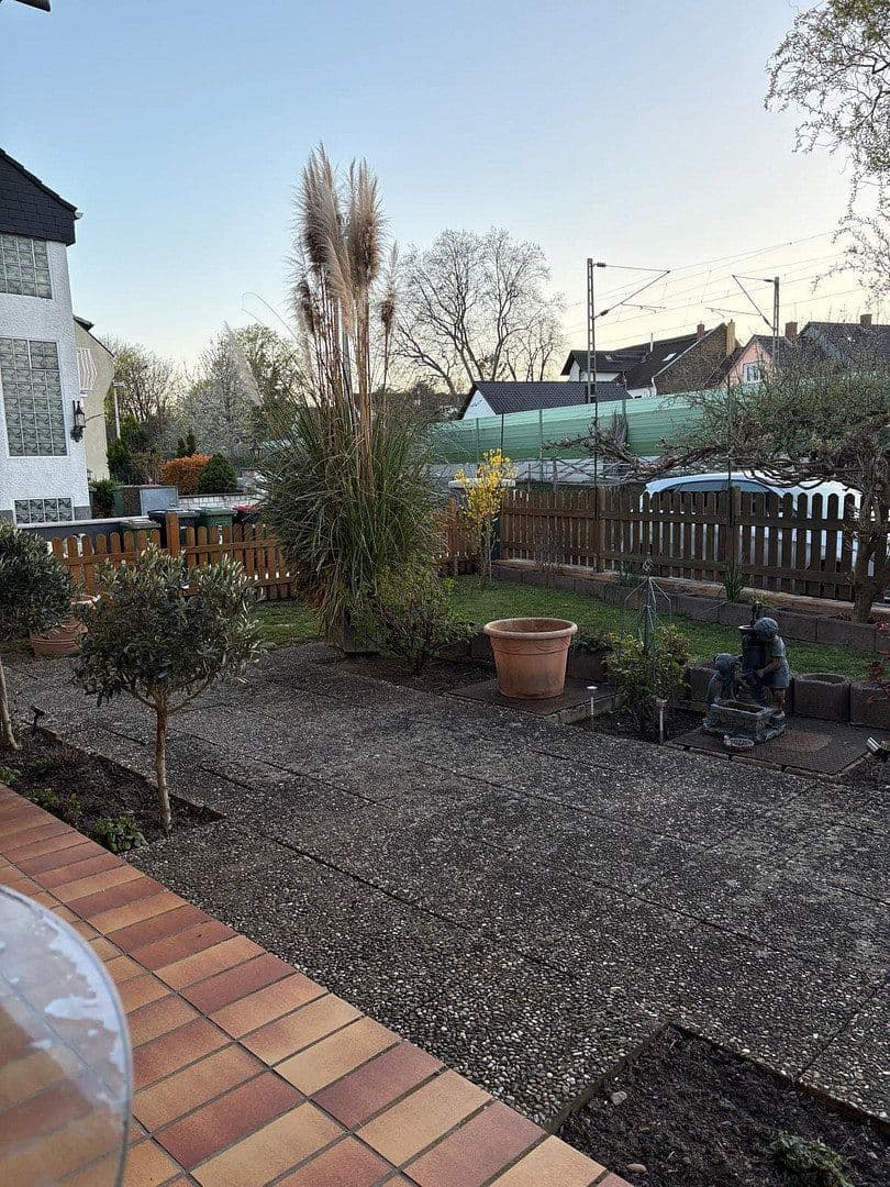 Pronájem bytu 5+1 96 m², Tuchbleiche 6, Mainz-Laubenheim, Porýní-Falc Pronájem bytu 5+1 96 m², Tuchbleiche 6, Mainz-Laubenheim, Porýní-Falc