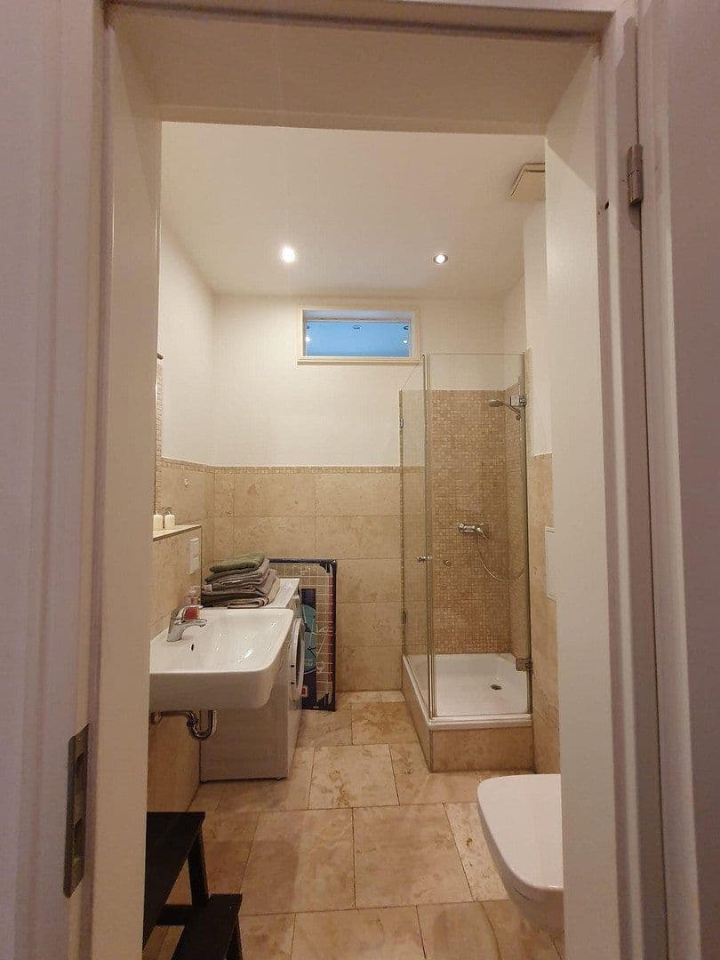 Pronájem bytu 1+1 29 m², Torstrasse 72, Berlin, Berlín Pronájem bytu 1+1 29 m², Torstrasse 72, Berlin, Berlín