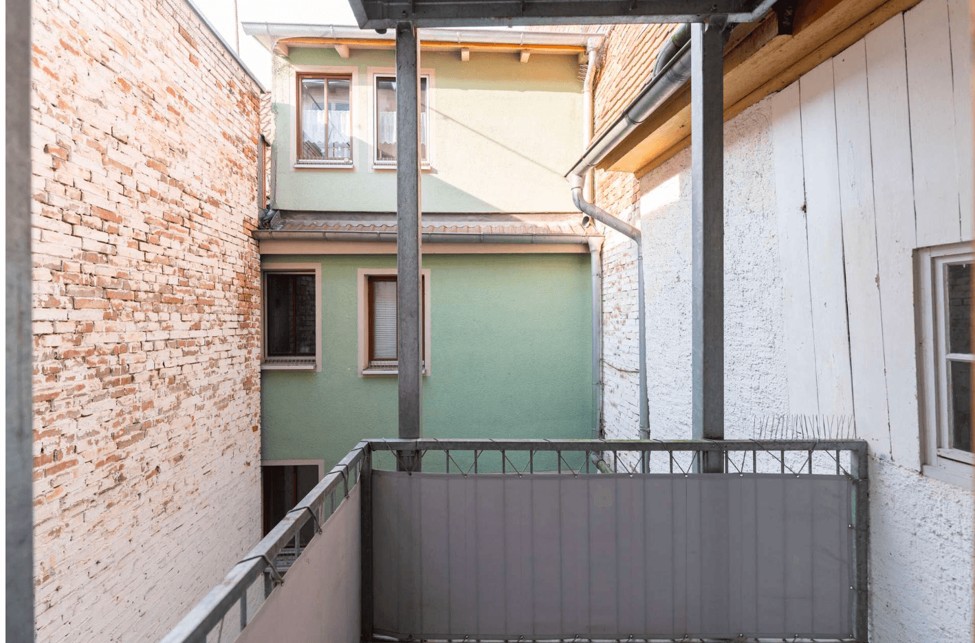 Pronájem bytu 4+1 114 m², Saalstraße 5, Jena, Durynsko Pronájem bytu 4+1 114 m², Saalstraße 5, Jena, Durynsko