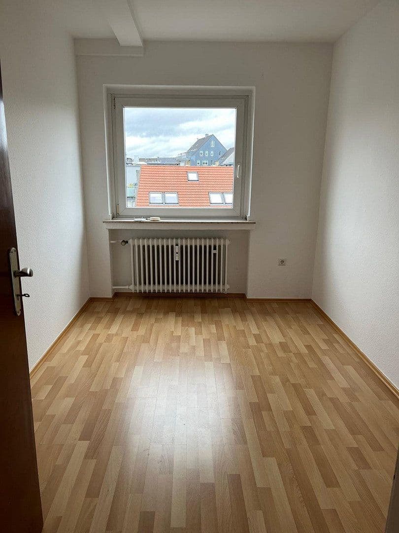 Pronájem bytu 3+1 77 m², Alfred-Schütte-Allee 162, Köln, Severní Porýní-Vestfálsko Pronájem bytu 3+1 77 m², Alfred-Schütte-Allee 162, Köln, Severní Porýní-Vestfálsko