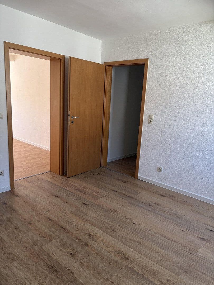 Pronájem bytu 2+1 47 m², Lippestraße 16, Duisburg, Severní Porýní-Vestfálsko Pronájem bytu 2+1 47 m², Lippestraße 16, Duisburg, Severní Porýní-Vestfálsko