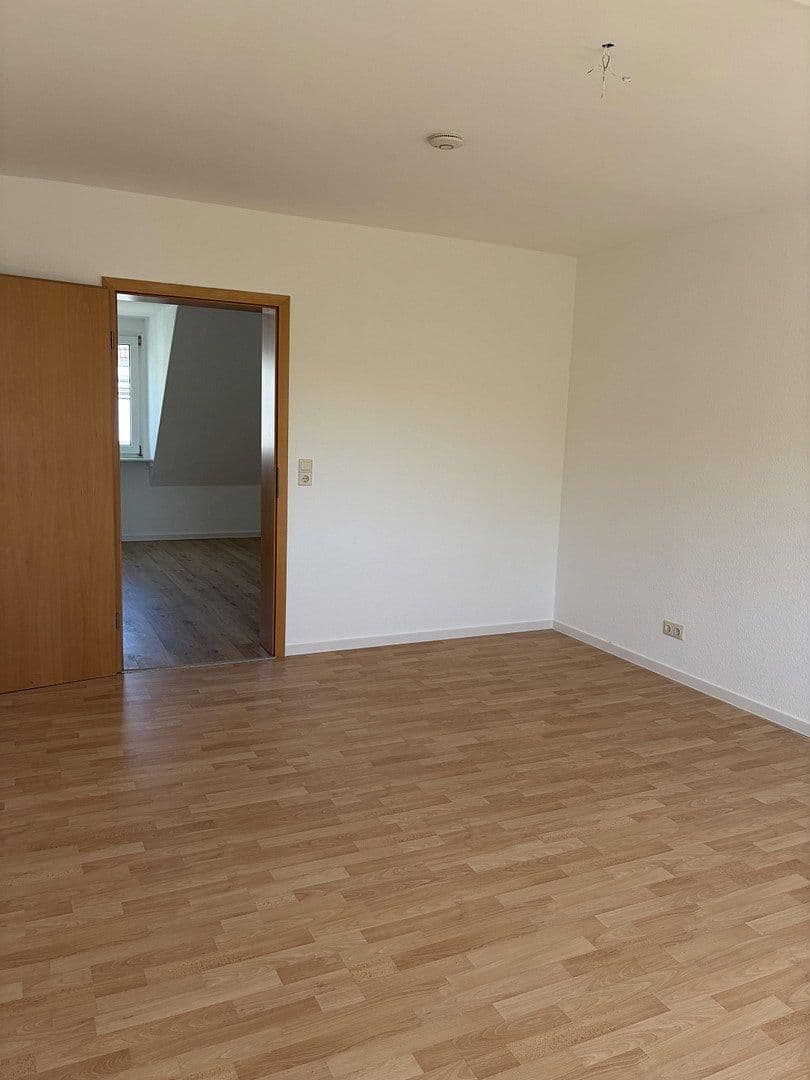 Pronájem bytu 2+1 47 m², Lippestraße 16, Duisburg, Severní Porýní-Vestfálsko Pronájem bytu 2+1 47 m², Lippestraße 16, Duisburg, Severní Porýní-Vestfálsko