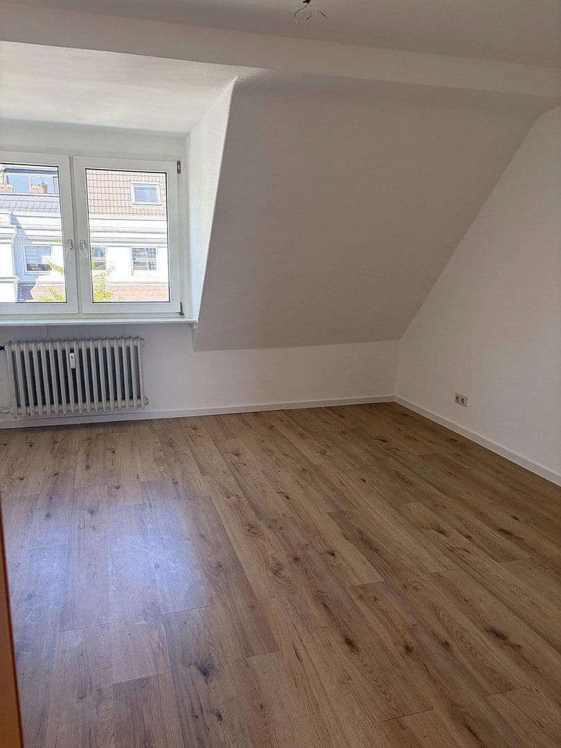 Pronájem bytu 2+1 47 m², Lippestraße 16, Duisburg, Severní Porýní-Vestfálsko Pronájem bytu 2+1 47 m², Lippestraße 16, Duisburg, Severní Porýní-Vestfálsko
