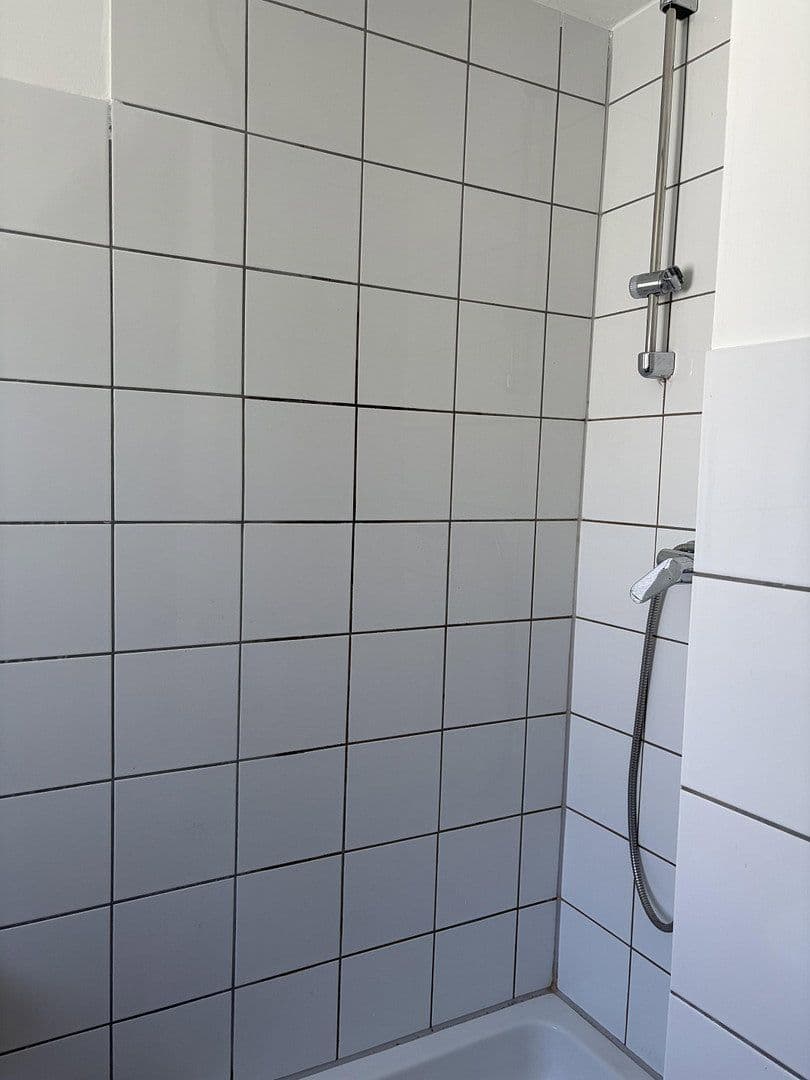 Pronájem bytu 2+1 47 m², Lippestraße 16, Duisburg, Severní Porýní-Vestfálsko Pronájem bytu 2+1 47 m², Lippestraße 16, Duisburg, Severní Porýní-Vestfálsko