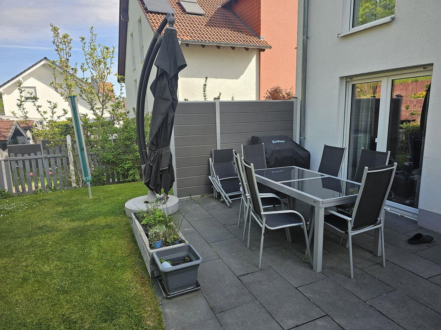 Prodej domu 145 m², pozemek 320 m², Idstein, Hessen Prodej domu 145 m², pozemek 320 m², Idstein, Hessen