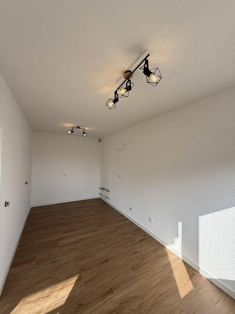Pronájem bytu 2+1 72 m², Friedrich-Erbert Straße 28, Siegen, Severní Porýní-Vestfálsko Pronájem bytu 2+1 72 m², Friedrich-Erbert Straße 28, Siegen, Severní Porýní-Vestfálsko