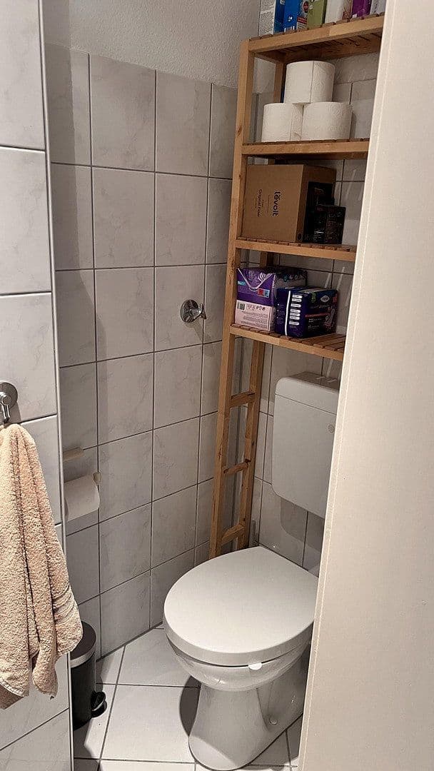 Pronájem bytu 3+1 79 m², Niederdonker Str. 9, Düsseldorf, Severní Porýní-Vestfálsko Pronájem bytu 3+1 79 m², Niederdonker Str. 9, Düsseldorf, Severní Porýní-Vestfálsko
