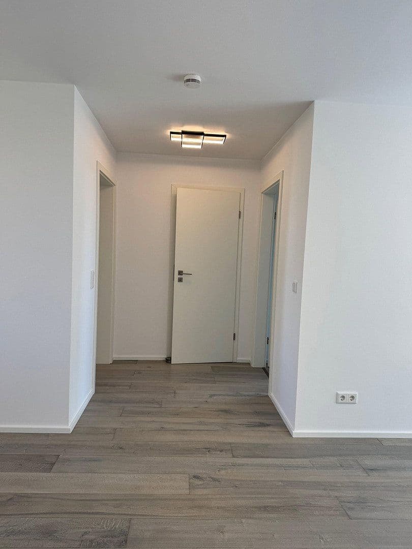 Prodej bytu 4+1 91 m², Konrad-Adenauer-Straße 2/1, Weinheim, Bádensko-Württembersko Prodej bytu 4+1 91 m², Konrad-Adenauer-Straße 2/1, Weinheim, Bádensko-Württembersko