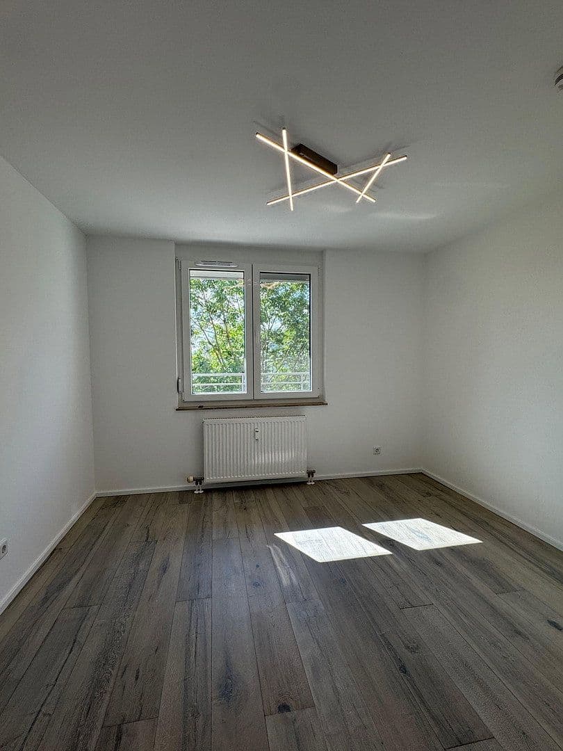 Prodej bytu 4+1 91 m², Konrad-Adenauer-Straße 2/1, Weinheim, Bádensko-Württembersko Prodej bytu 4+1 91 m², Konrad-Adenauer-Straße 2/1, Weinheim, Bádensko-Württembersko