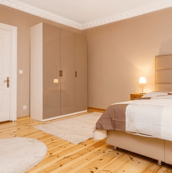 Pronájem bytu 3+1 104 m², Gitschiner Strasse 89, Berlin, Berlín Pronájem bytu 3+1 104 m², Gitschiner Strasse 89, Berlin, Berlín