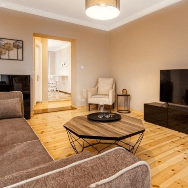 Pronájem bytu 3+1 104 m², Gitschiner Strasse 89, Berlin, Berlín Pronájem bytu 3+1 104 m², Gitschiner Strasse 89, Berlin, Berlín