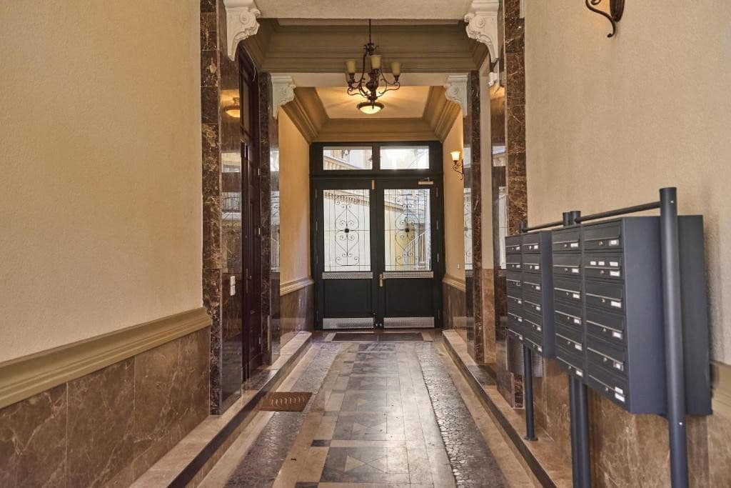 Pronájem bytu 3+1 104 m², Gitschiner Strasse 89, Berlin, Berlín Pronájem bytu 3+1 104 m², Gitschiner Strasse 89, Berlin, Berlín