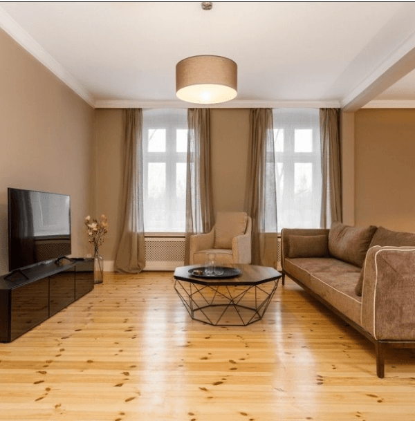 Pronájem bytu 3+1 104 m², Gitschiner Strasse 89, Berlin, Berlín Pronájem bytu 3+1 104 m², Gitschiner Strasse 89, Berlin, Berlín