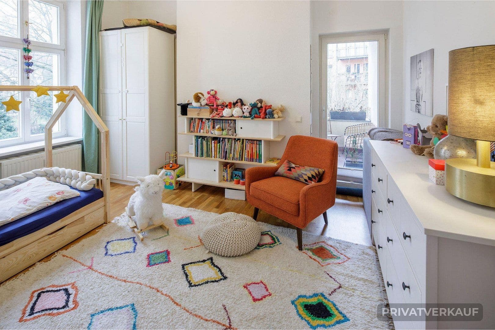 Prodej bytu 4+1 127 m², Berlin, Berlín Prodej bytu 4+1 127 m², Berlin, Berlín