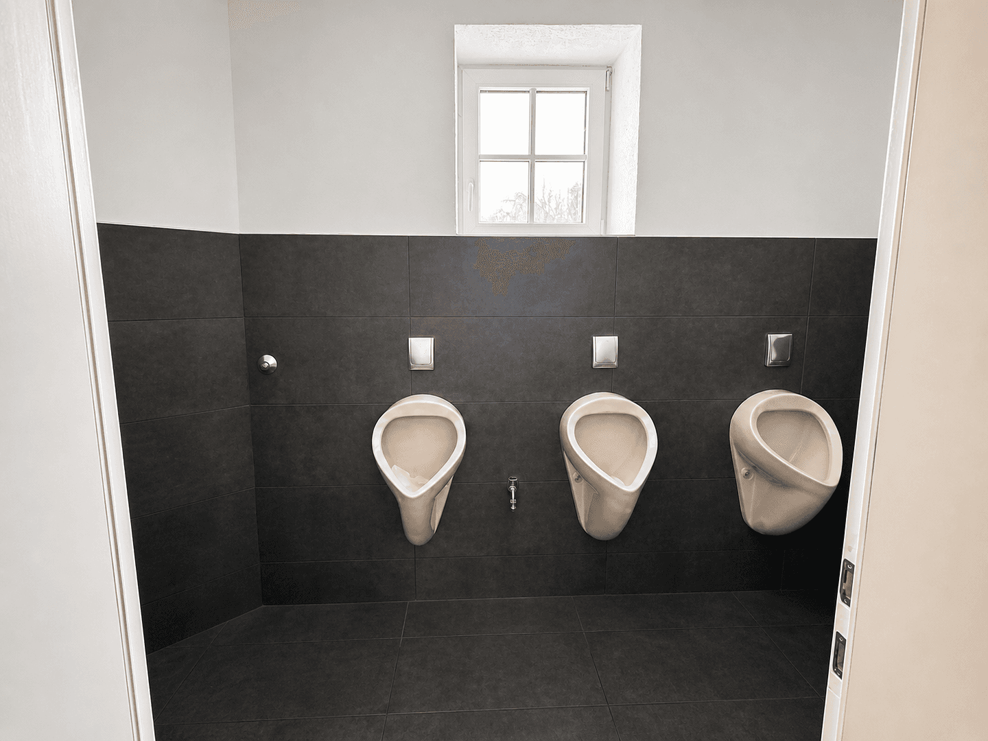 Pronájem nebytového prostoru 235 m², Auf der Heide 4, Frankenberg (Eder), Hessen Pronájem nebytového prostoru 235 m², Auf der Heide 4, Frankenberg (Eder), Hessen
